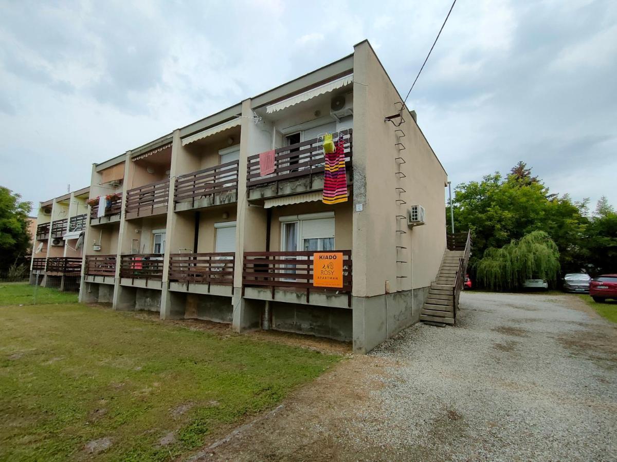 Rosy Apartman Vonyarcvashegy Exterior foto