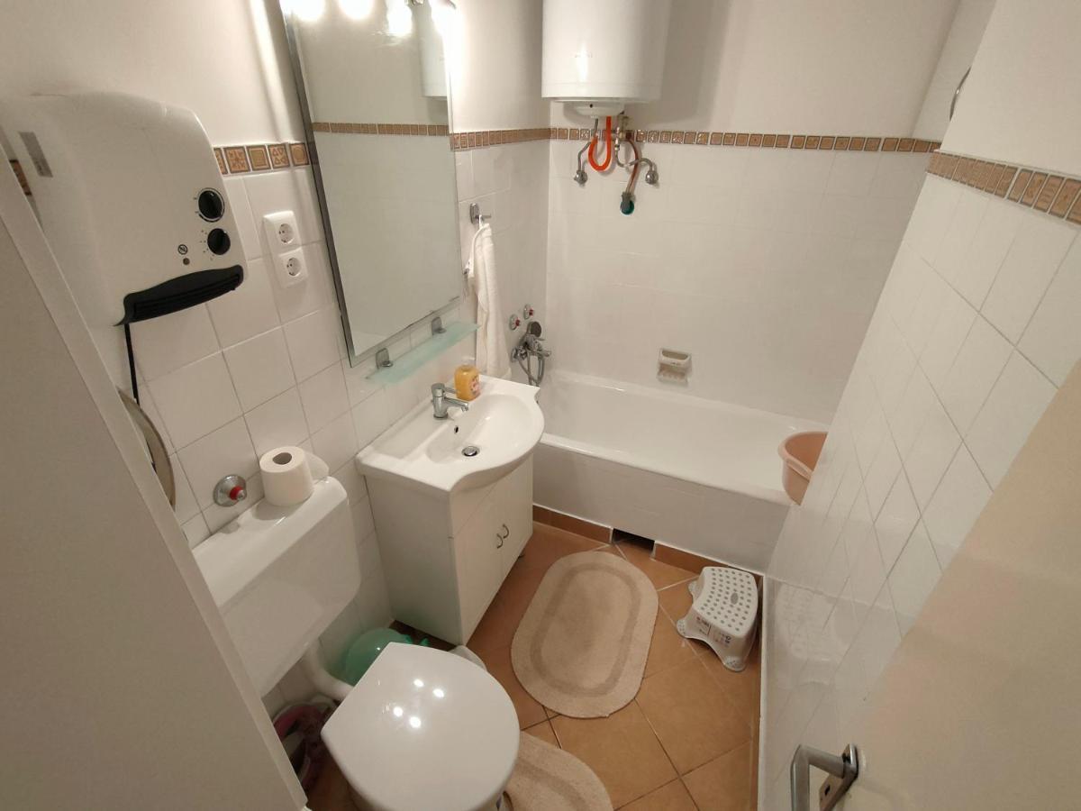 Rosy Apartman Vonyarcvashegy Exterior foto